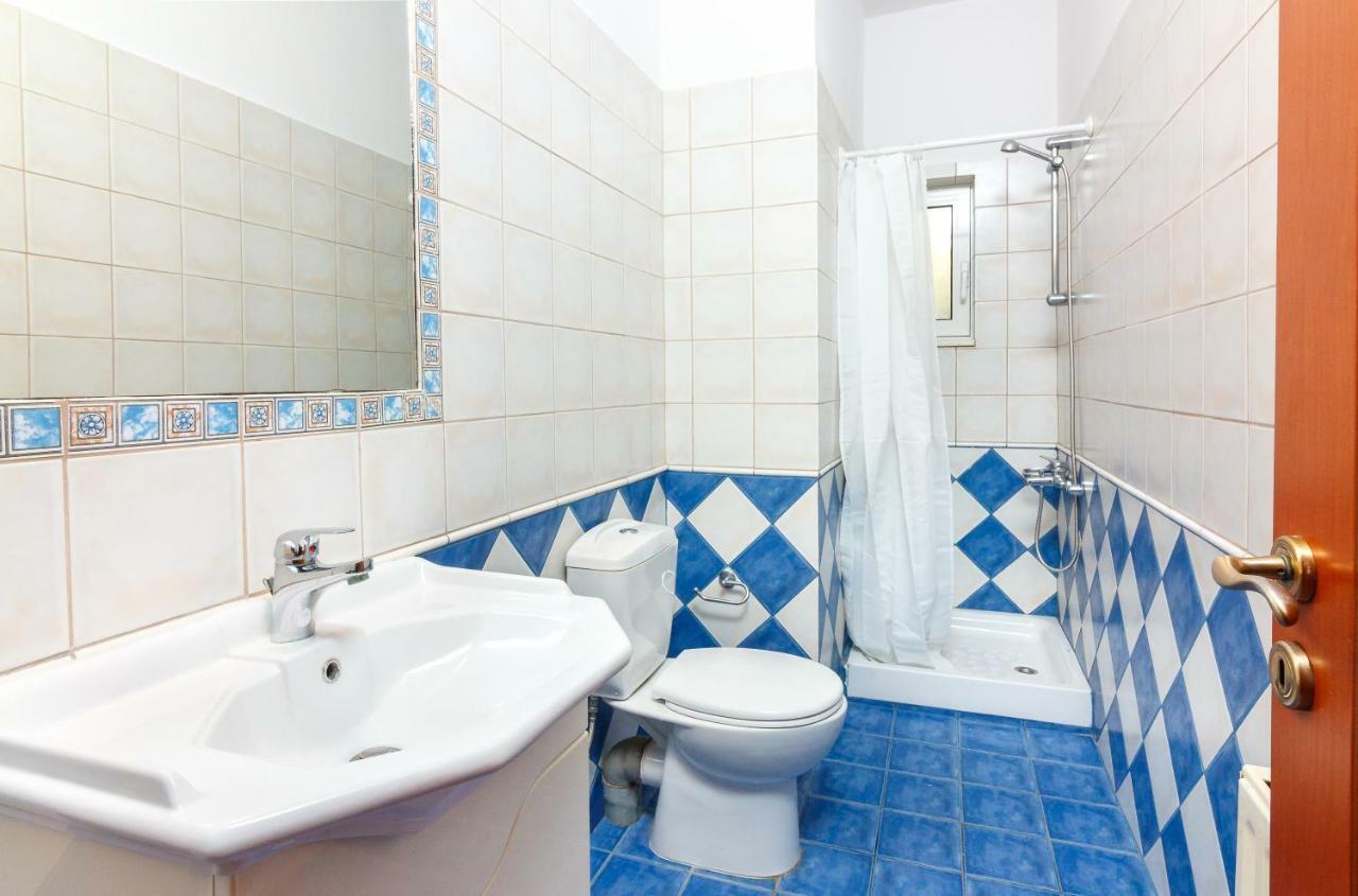 Charming And Comfy House Appartement Agia Marina Buitenkant foto