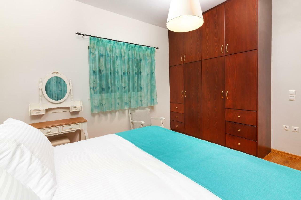 Charming And Comfy House Appartement Agia Marina Buitenkant foto