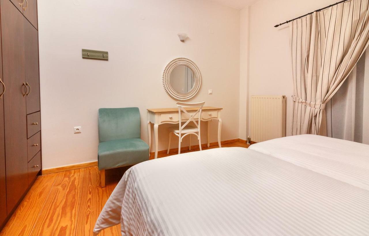 Charming And Comfy House Appartement Agia Marina Buitenkant foto