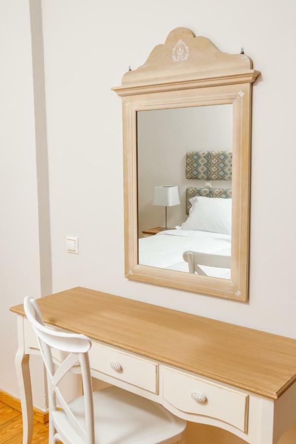 Charming And Comfy House Appartement Agia Marina Buitenkant foto